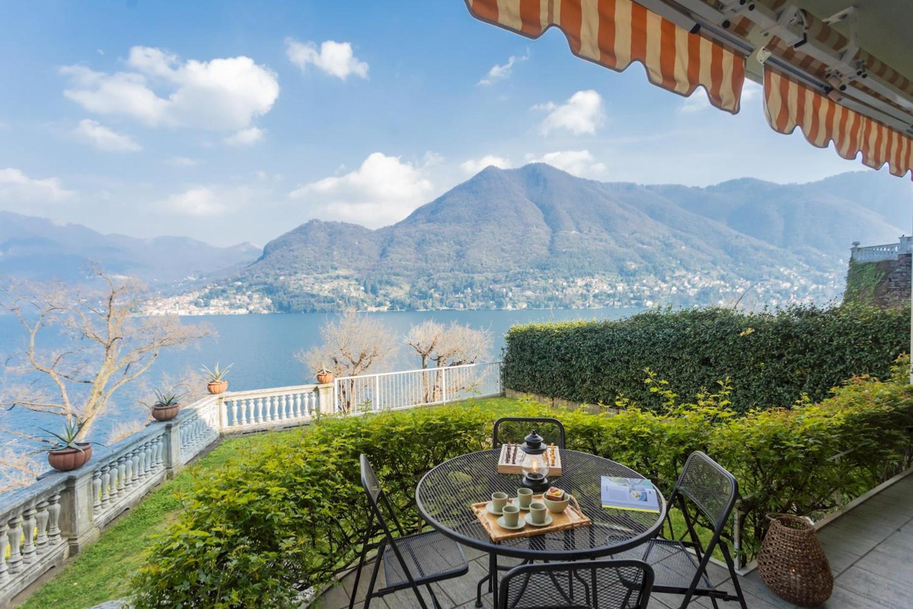 Apartment Besana 9 On The - Private Garden & Parking By Rent Moltrasio