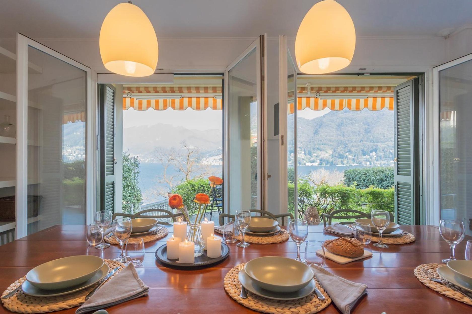 Besana 9 On The - Private Garden & Parking By Rent * Moltrasio